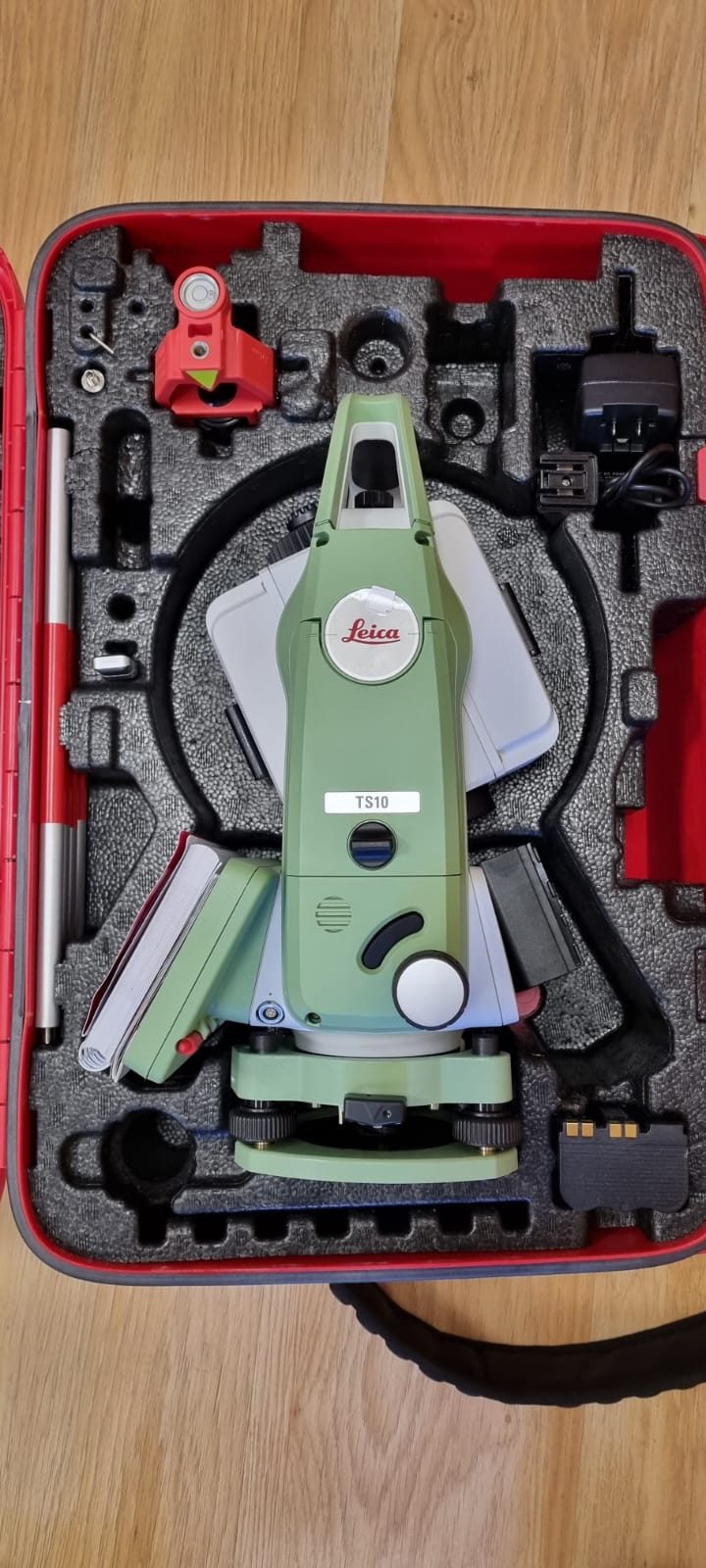 Тахеометр Leica TS10 R500 5
